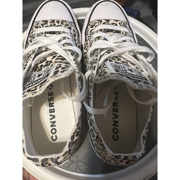 Women’s Converse Chuck Taylor Cheetah Size 6 Shoes - Picture 5 of 7
